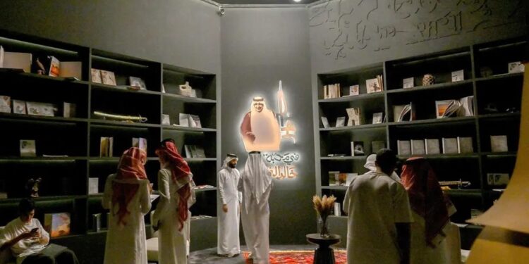 9 أقسام تروي سيرته.. معرض في ”محبة خالد الفيصل” تجربة فنية وثقافية غامرة