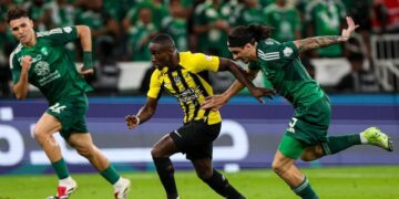 2-2 التعادل الإيجابي يحسم مواجهة الأهلي والاتحاد في “ديربي جدة”