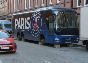 حافلة باريس سان جيرمان