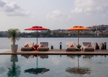 لتجربة ضيافة فاخرة.. فندق ريكسوس ترسانة إسطنبول يُرحّب بالسياح الخليجيين في صيف 2025