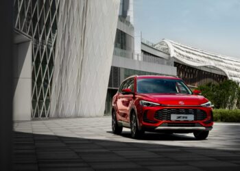 بقوة 115 حصان.. ”إم جي” تطلق سيارتها ZS الجديدة بتقنيات متطورة ومحرك قوي