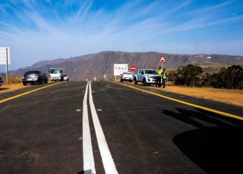 “نخلين” تتحول من عقبة ترابية إلى تحفة هندسية تخدم آلاف المواطنين