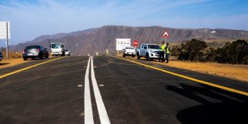 “نخلين” تتحول من عقبة ترابية إلى تحفة هندسية تخدم آلاف المواطنين