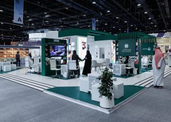 مشاركة تعكس حيوية الحراك الثقافي.. السعودية تفتح أبواب جناحها في معرض أبوظبي الدولي للكتاب 2025