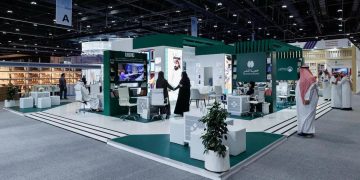 مشاركة تعكس حيوية الحراك الثقافي.. السعودية تفتح أبواب جناحها في معرض أبوظبي الدولي للكتاب 2025