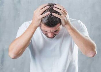 من بينهم اليوجا.. 3 أسلحة تحميك من التوتر النفسي والاكتئاب