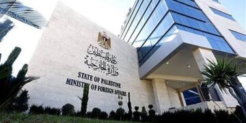 الخارجية الفلسطينية تدين قصف الاحتلال لمستودع المركز السعودي شرق رفح