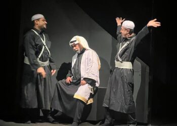 مسرحية “بحر” تُبهر جمهور الباحة في ثاني أيام عرضها