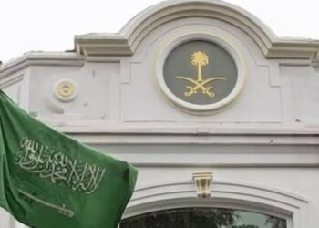 تحذير سعودي في اليونان.. إضراب شامل يعطل حركة النقل الجوي والبري غدا