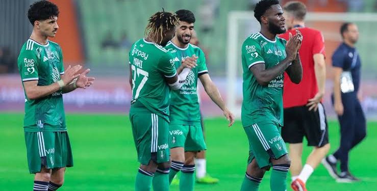 من الأهداف القاتلة إلى اللحظات الحاسمة.. أبرز محطات مواجهات الأهلي والوحدة