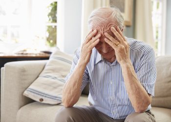 معلومة صادمة.. التحدث بأكثر من لغة قد ينقذك من مرض الزهايمر