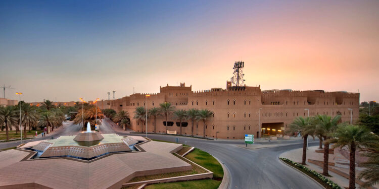 تحذير عاجل من الهيئة الملكية لمدينة الرياض بشأن الادعاءات المضللة بالمساعدة في التقديم على الأراضي