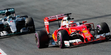 جدة تتألق عالميًا: انطلاق مثير لجائزة السعودية الكبرى للفورمولا 1