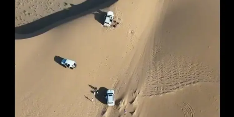 تفاصيل مثيرة وقاسية.. إنقاذ عائلة مفقودة في صحراء حلبان غرب الرياض