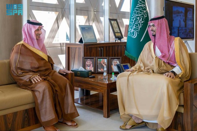 الأمير راكان بن سلمان بن عبدالعزيز، وزير السياحة أحمد الخطيب