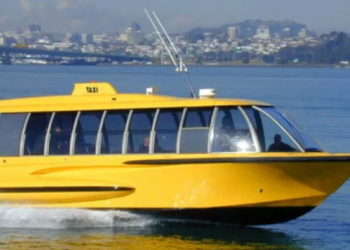 التاكسي البحري