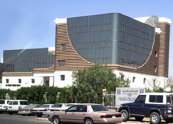 دعم أصحاب مهنة “التقييم” على طاولة “غرفة أبها”