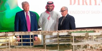 بعد زيارة ترامب لحي الطريف.. تعرف على أبرز معالمه ووجهاته السياحية بعد التطوير