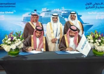 السعودية تطلق أول معرض عائم للامتياز التجاري