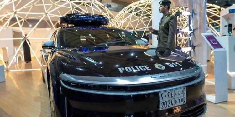 صناعة السيارات الكهربائية في السعودية