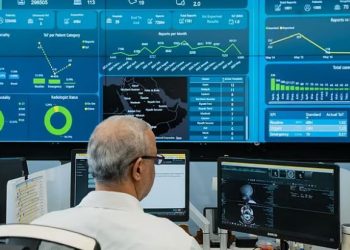 بـ7 لغات..  استشارات طبية 24 ساعة لضيوف الرحمن في موسم 2025