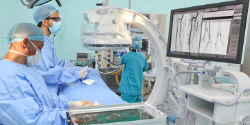 إنجاز طبي جديد بالسعودية يعكس التطور الهائل.. مستشفى الدكتور سليمان الحبيب بالقصيم تنجح في الحفاظ على ساق سبعيني من البتر