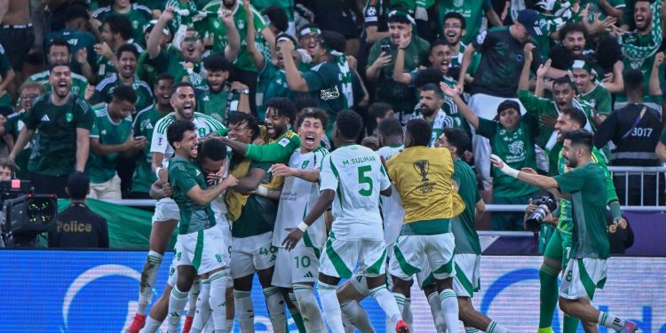 “الراقي” لم يهزم في آخر 17 مباراة قارية.. ماذا ينتظر أهلي جدة أمام كاواساكي بعد ساعات؟