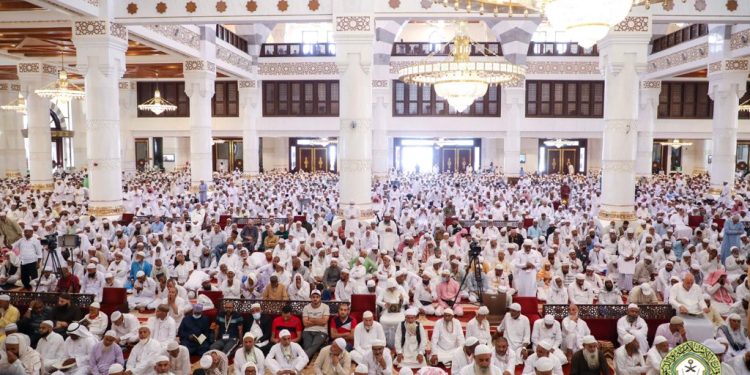 صلاة الجمعة بمكة المكرمة