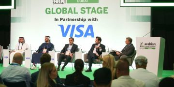 مجتمعات الخليج في قلب تطوير الوجهات السياحية ضمن سوق السفر العربي 2025