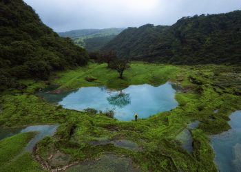 من الجبال للشواطئ.. سلطنة عُمان لوحة طبيعية فريدة