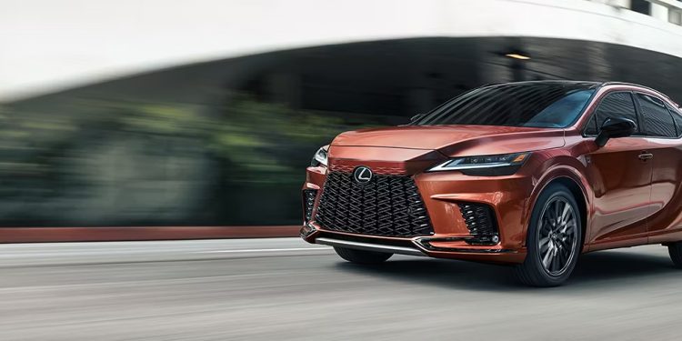 لكزس تنطلق بخطوات واثقة نحو مستقبل كهربائي ذكي