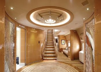 الطائرة الملكية القطرية المهدى إلى الرئيس ترامب