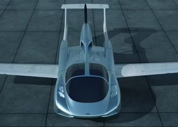 سيارة طائرة