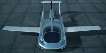 سيارة طائرة