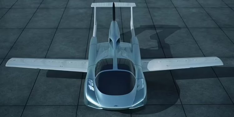 سيارة طائرة