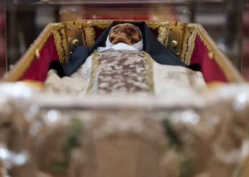 قصة جسد لم يتحلل منذ 440 عامًا