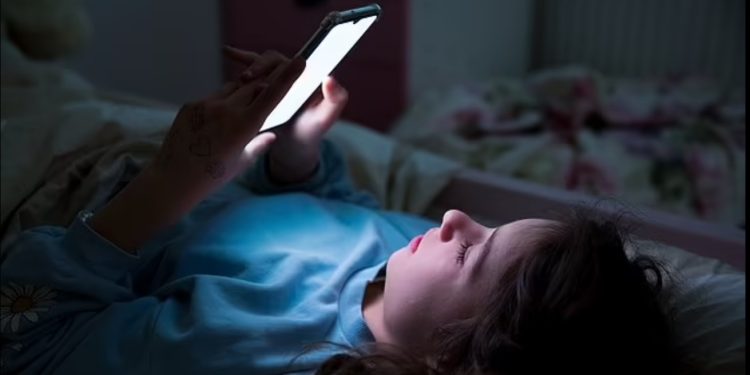 وسائل التواصل الاجتماعي