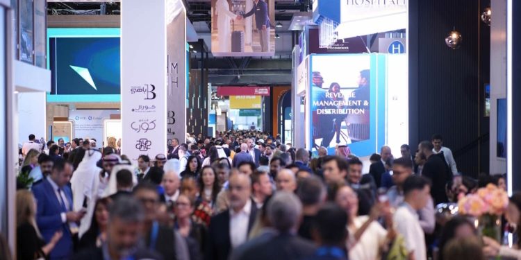 قادة السياحة والاستثمار يجتمعون في سوق السفر العربي لمناقشة مستقبل السياحة المستدامة