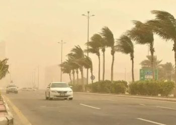 أمطار غزيرة وجريان للسيول في جازان وعسير.. تحذيرات من أتربة مثارة في عدة مناطق بالسعودية