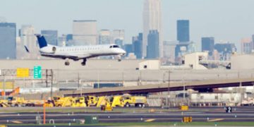 أزمة مطار نيوارك الأمريكي