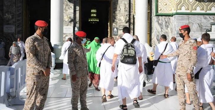 حج بلا تصريح.. “الداخلية” تضبط 17 مخالفاً وتصدر عقوبات بالسجن والغرامة