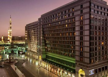 لتحسين تجربة السياح.. “جي إل إل”: السعودية تمضي نحو طفرة فندقية بـ100 ألف غرفة جديدة