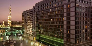 لتحسين تجربة السياح.. “جي إل إل”: السعودية تمضي نحو طفرة فندقية بـ100 ألف غرفة جديدة