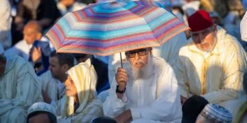 نصائح لتفادي ضربة الشمس ودرجات الحرارة المرتفعة خلال موسم الحج 2025