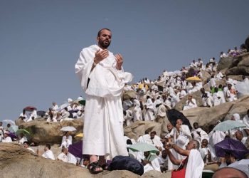 السعودية تعلن ضوابط تفويج الحجاج إلى المشاعر المقدسة استعدادًا لموسم حج 2025