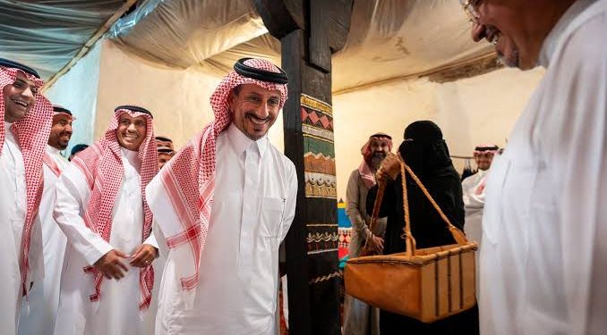 وزير السياحة: منطقة عسير تستقبل 8 ملايين سائح خلال عام 2024