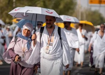 بعد تحذيرات من ارتفاع الحرارة.. إجراءات لحماية الحجاج من الإجهاد الحراري يوم عرفة
