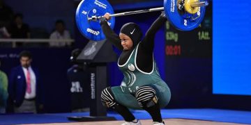 رفع الأثقال النسائي يتألق.. 9 أندية و82 رباعة في مواجهة نارية