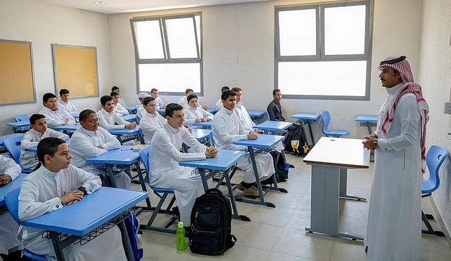 أسبوعان على الاختبارات النهائية في السعودية.. كيف تستعد؟