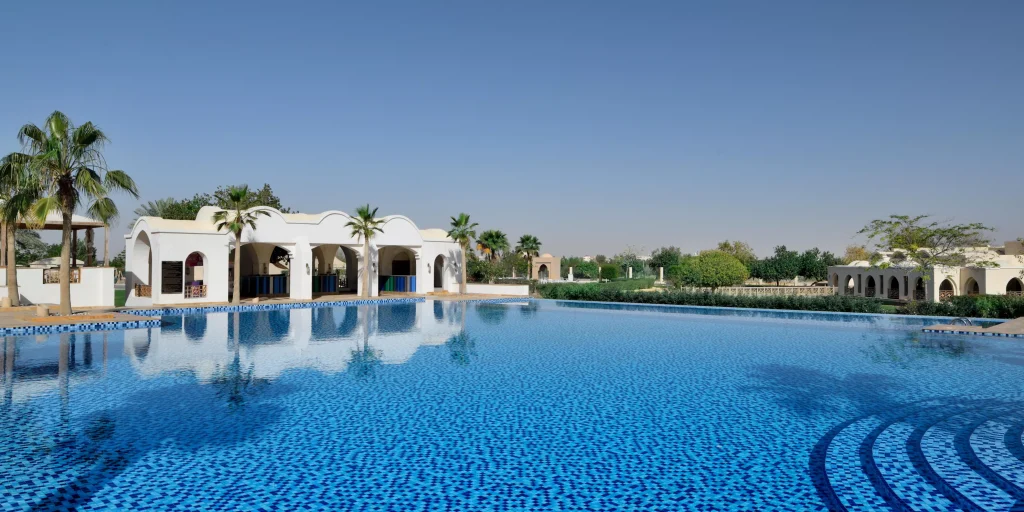 دق إنتركونتيننتال الرياض